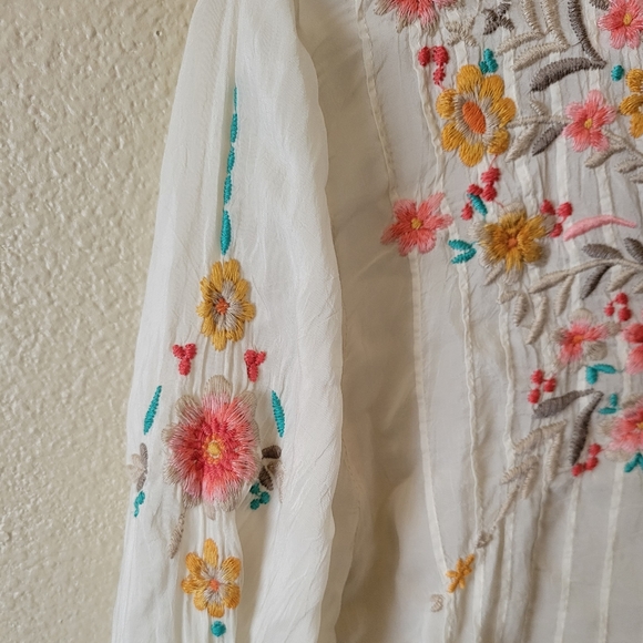 JOHNNY WAS Embroided Tunic Blouse Size S - Picture 6 of 16